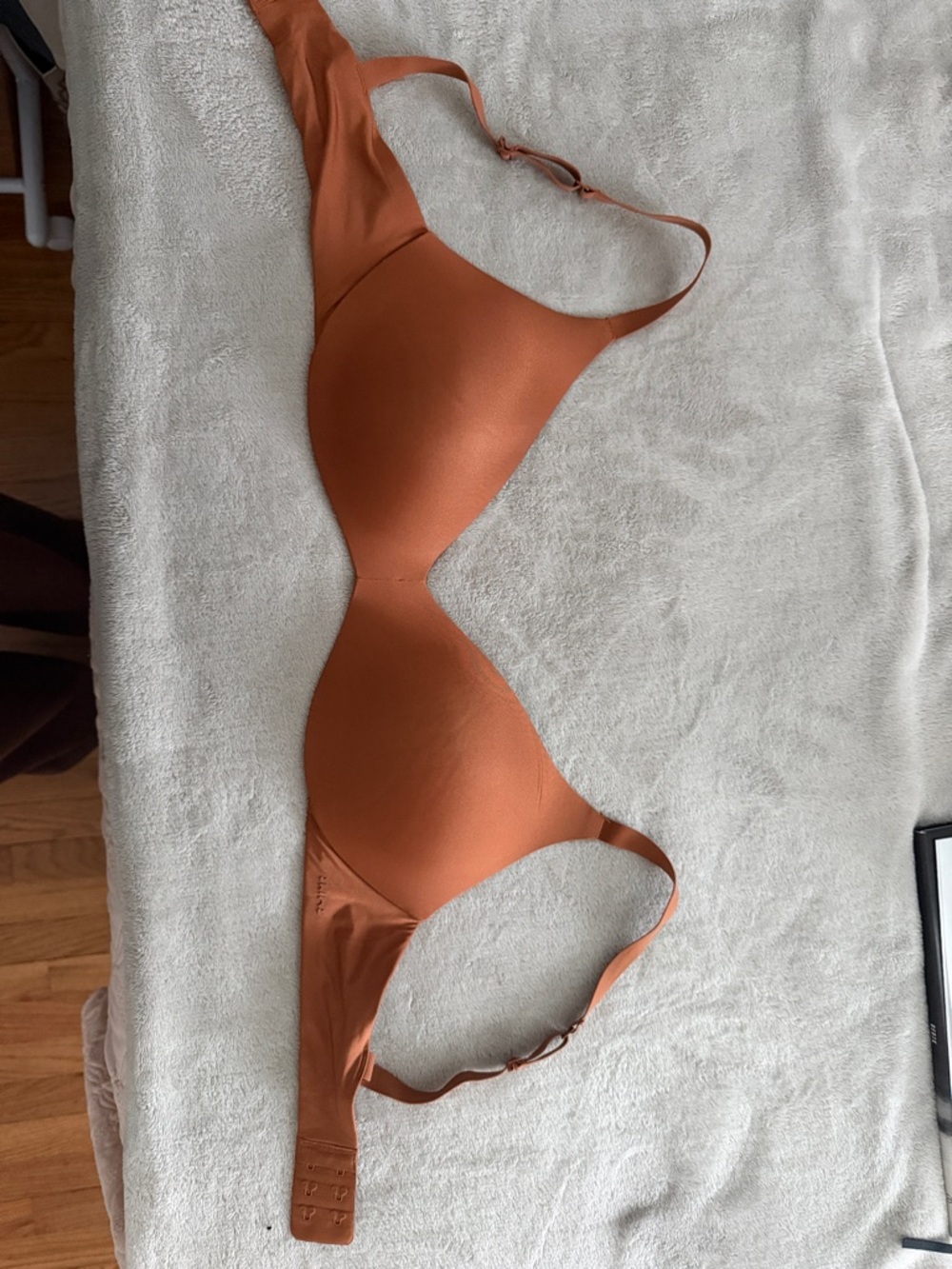 SKIMS Sculpting T-Shirt Bra in Rust Orange